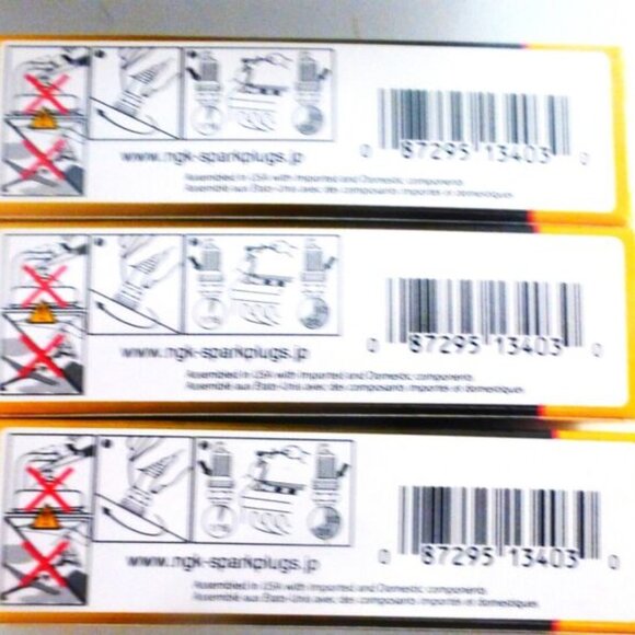 Pontiac Montana SV6 OWNERS MANUAL & SPARK PLUGS Montana Operating Manual - Picture 6 of 8